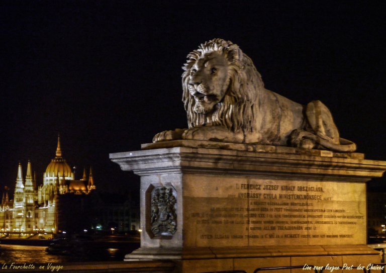 Lion sans langue  du  Pont  des Chaines