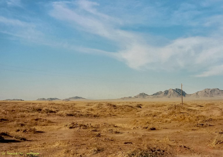 par de là  les montagnes la Mer d'Aral