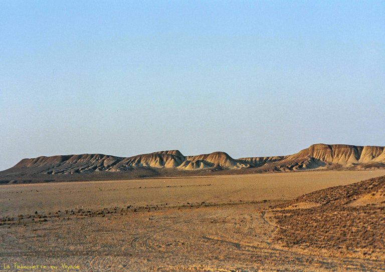 Rivage vide  de Mer d'Aral 1