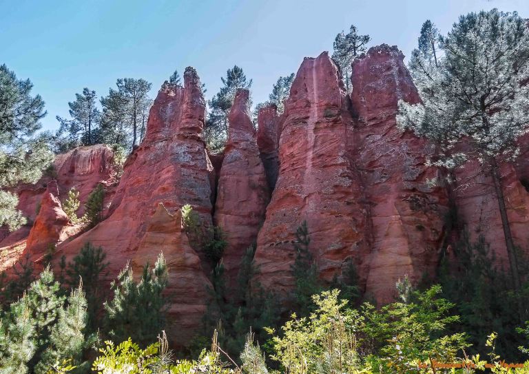 Sur le Sentier des Ocres 5